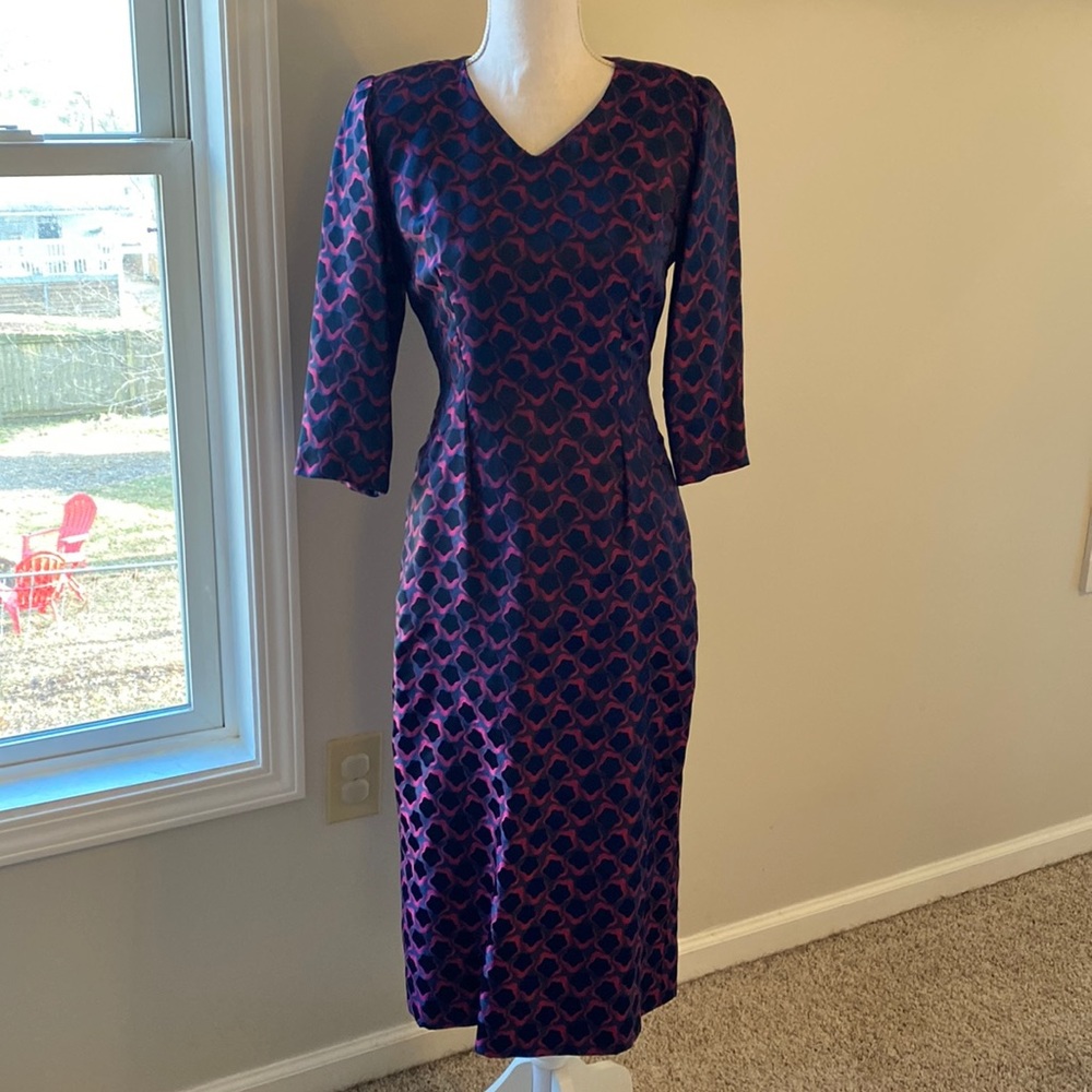 Vintage • Frederica Printed Fitted Dress - Picture 2 of 12